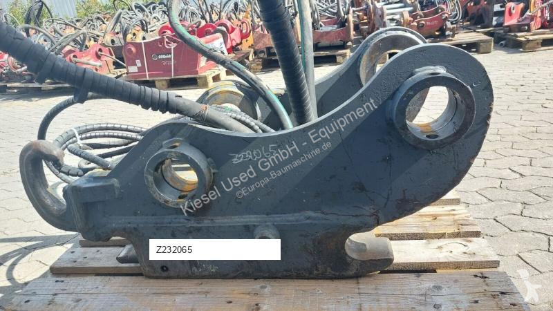 تجهيزات الأشغال العمومية Doosan Attache rapide...