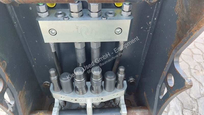 Aanbouwstukken voor bouwmachines Demarec...
