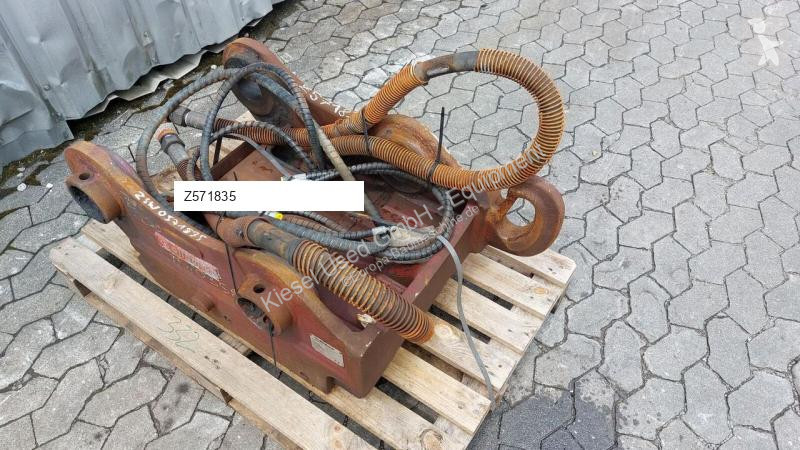 تجهيزات الأشغال العمومية Hitachi Attache rapide...
