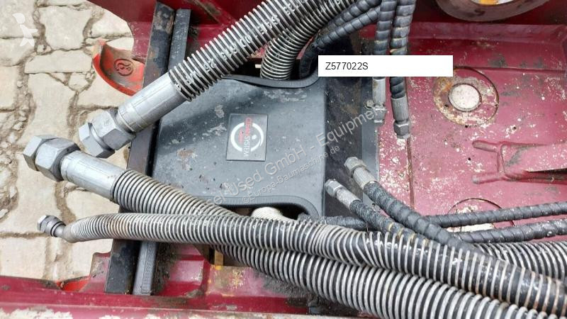 تجهيزات الأشغال العمومية Hitachi Attache rapide...