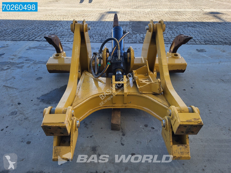 تجهيزات الأشغال العمومية Caterpillar D6 RIPPER