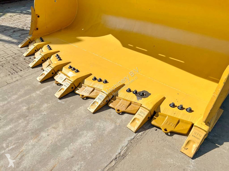 Aanbouwstukken voor bouwmachines Caterpillar...