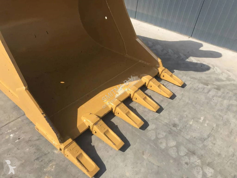 Aanbouwstukken voor bouwmachines Caterpillar...
