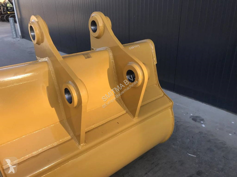 Équipements TP Volvo EC250