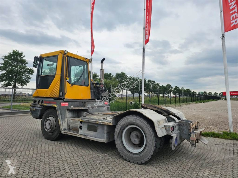 جرار مناولة Terberg RT282 4x4