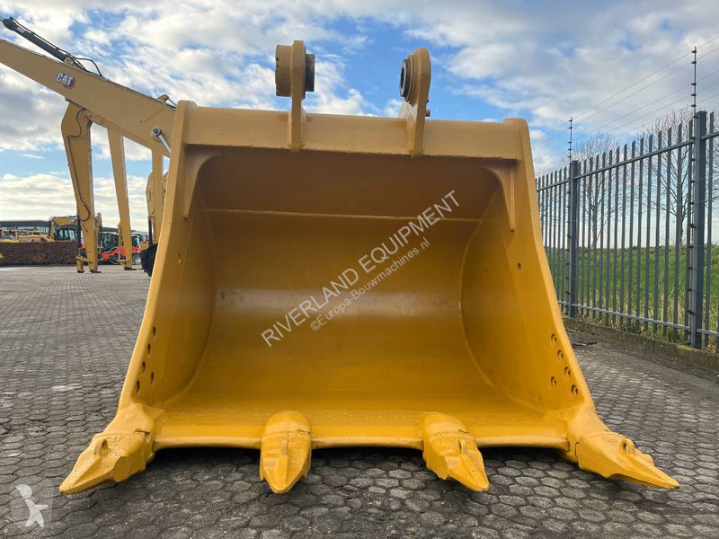 Aanbouwstukken voor bouwmachines Caterpillar...