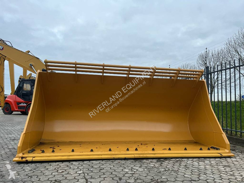 تجهيزات الأشغال العمومية Caterpillar GP bucket...