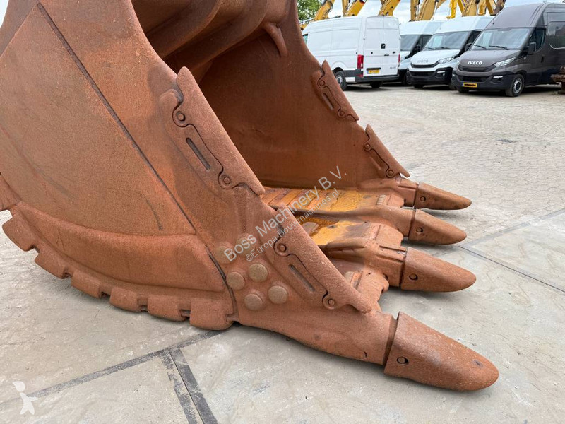 Aanbouwstukken voor bouwmachines Caterpillar...