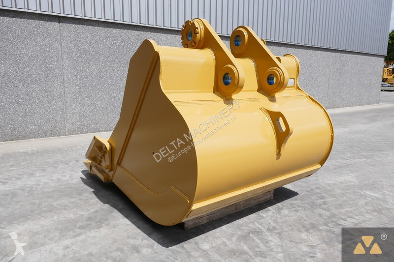 Aanbouwstukken voor bouwmachines Caterpillar...