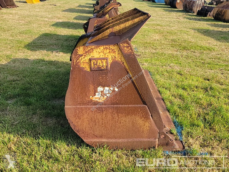 Echipamente pentru construcţii Caterpillar