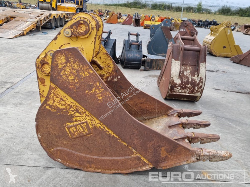 Echipamente pentru construcţii Caterpillar
