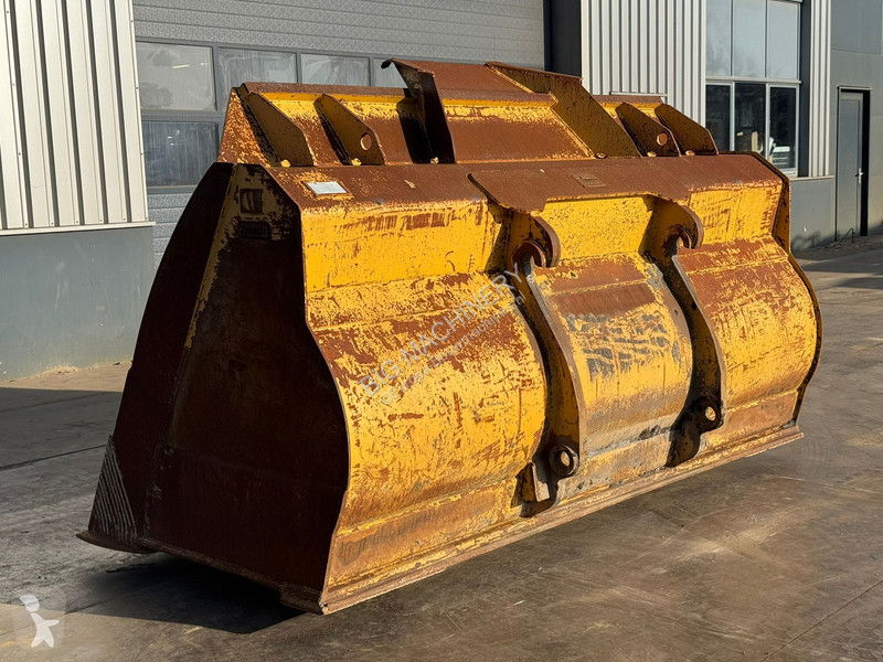Aanbouwstukken voor bouwmachines Caterpillar...