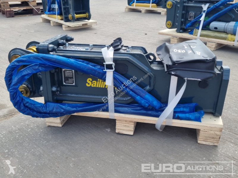 Echipamente pentru construcţii  400