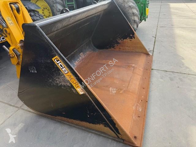 Équipements TP JCB  3200 litres 2.6 m Qfit