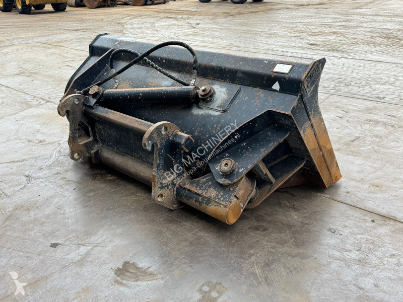 Aanbouwstukken voor bouwmachines  Side-Tilting...