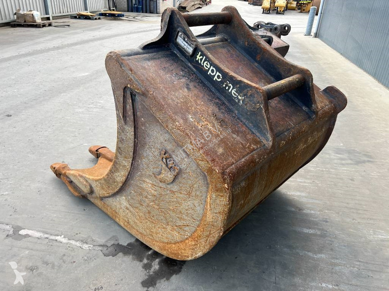 Equipamentos de obras  MEK S70