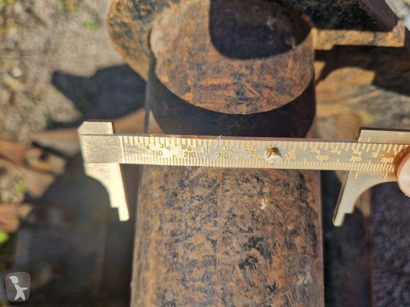Vybavenie stavebného stroja  Attache à Axe de...