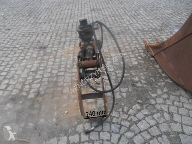 Vybavenie stavebného stroja  CHWYTAK DO DREWNA