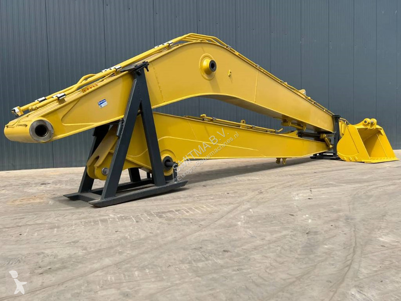 تجهيزات الأشغال العمومية Komatsu PC200 15 mtr...