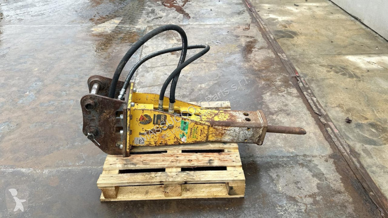 Vybavenie stavebného stroja  HP200
