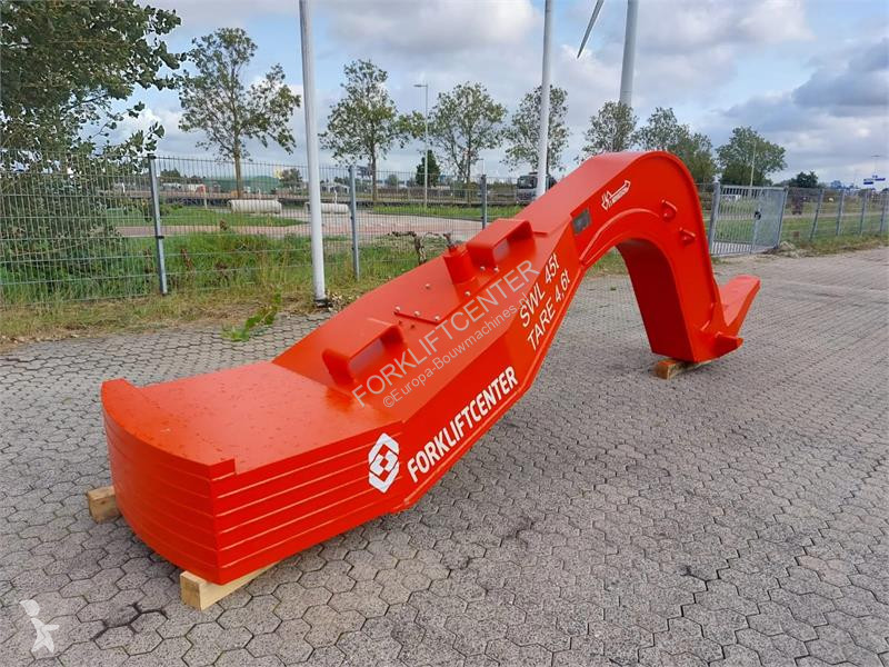 Vybavenie stavebného stroja  Gooseneck 45t