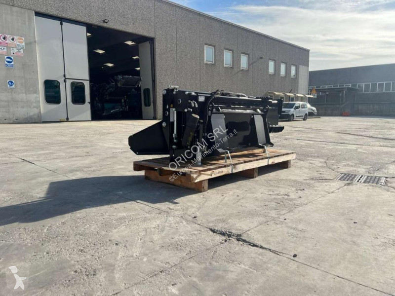 تجهيزات الأشغال العمومية Simex ST200