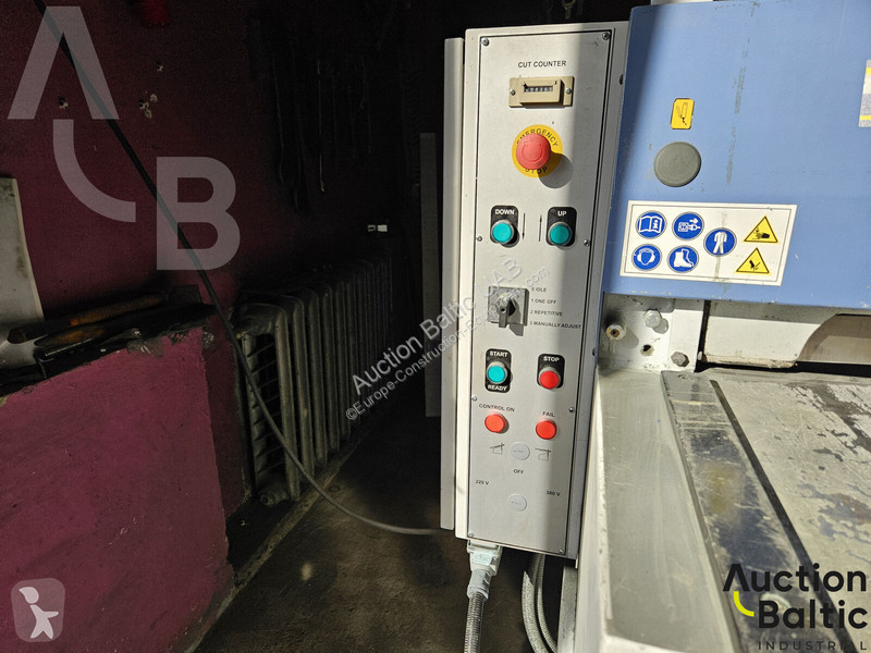 Vybavenie stavebného stroja  MTA 1390x3