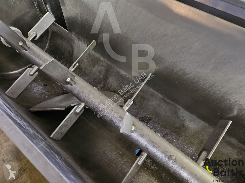 Vybavenie stavebného stroja  mixer