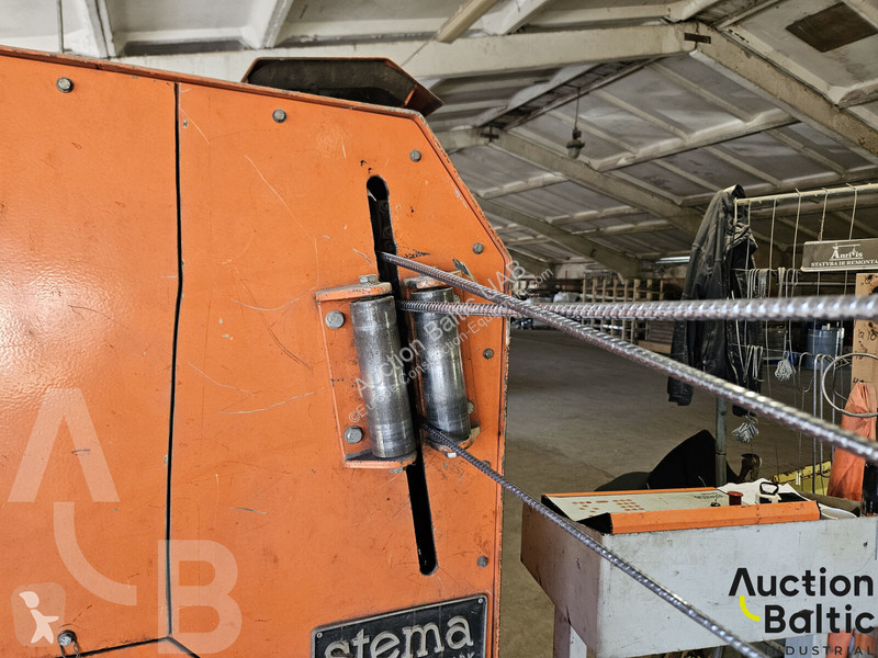 Vybavenie stavebného stroja  M16XV90