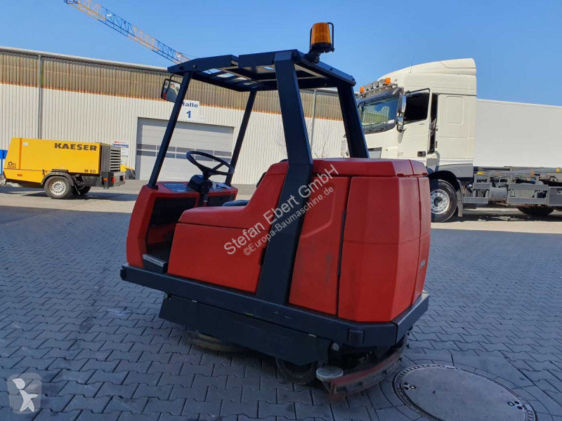 معدات التنظيف Hako Hakomatic B 1100 / nur 704h!...
