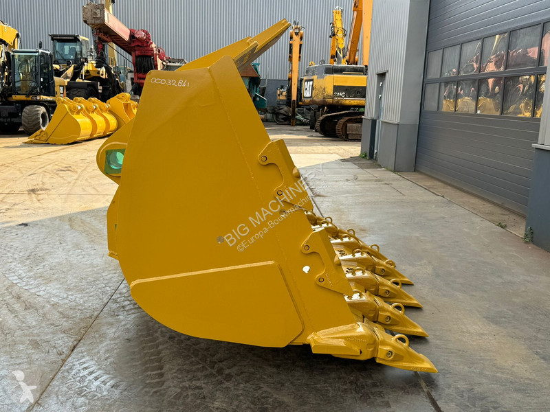 Vybavenie stavebného stroja Caterpillar Loader...