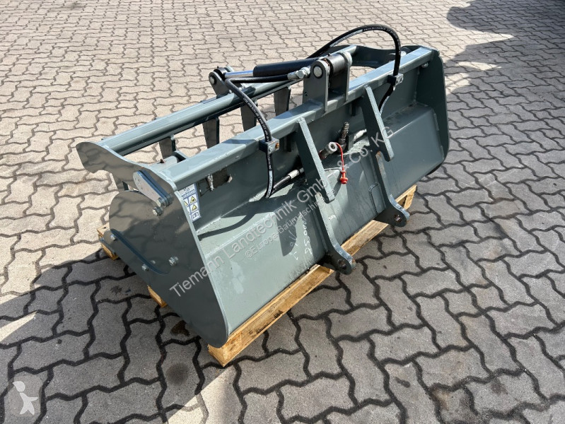 Wyposażenie maszyn Kramer  Multiserviceschaufel...