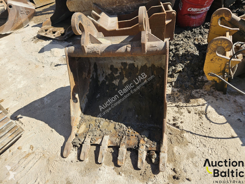 Équipements TP  bucket