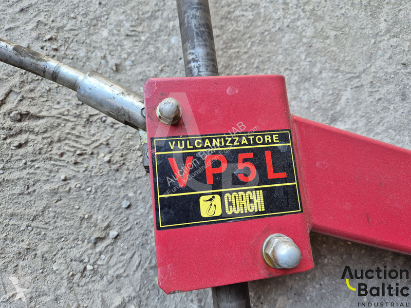 Vybavenie stavebného stroja  VP 5 L
