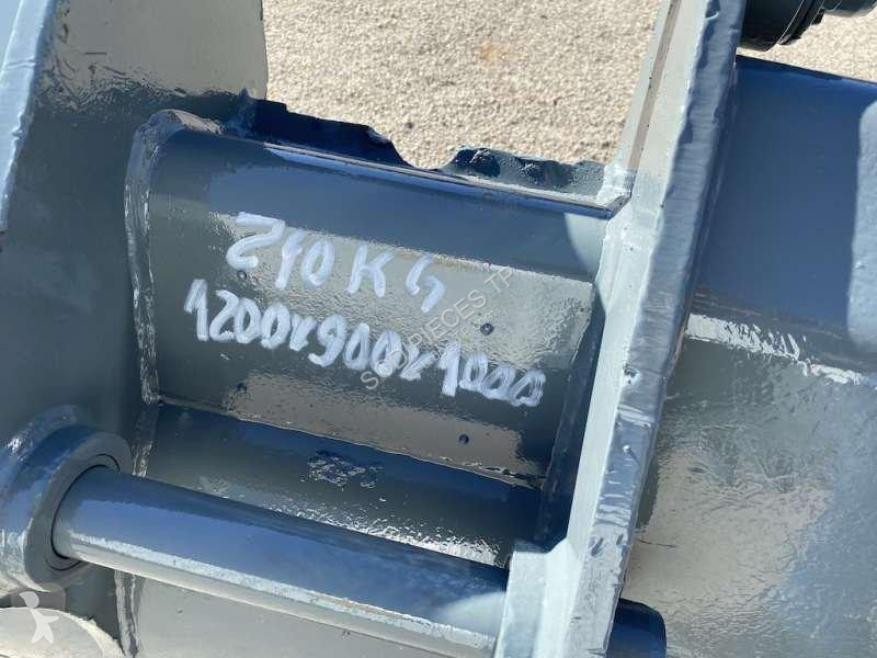 Echipamente pentru construcţii Caterpillar...