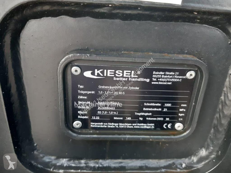 Vybavenie stavebného stroja Rädlinger...