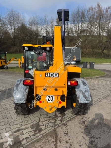 Vybavenie stavebného stroja JCB  525-60