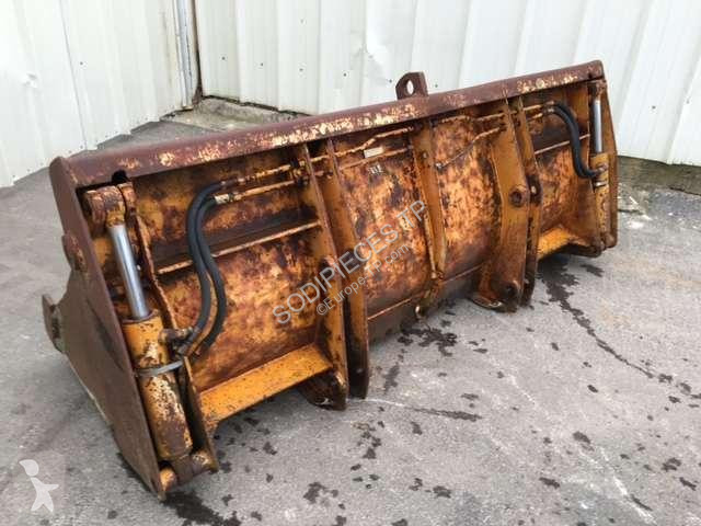 Wyposażenie maszyn Case  2340mm - Type tractopelle