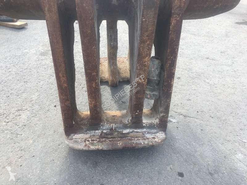تجهيزات الأشغال العمومية   Pelles 20/25 Tonnes