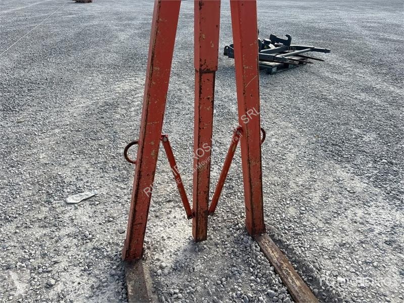 Обладнання для спецтехніки  Crane Pallet Forks