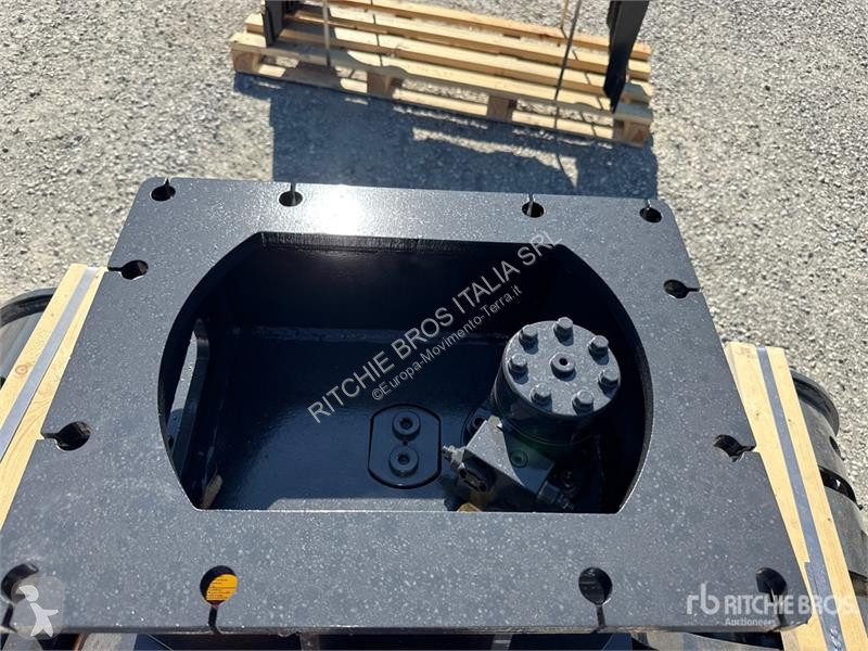 Mustang GRP750 machinery equipment
