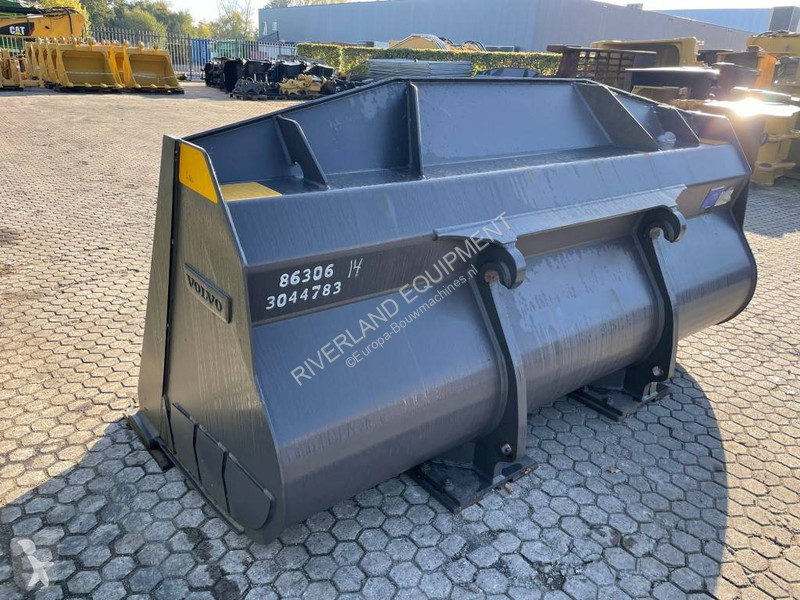 Bygg-anläggningsutrustningar Volvo L 110 H Bucket