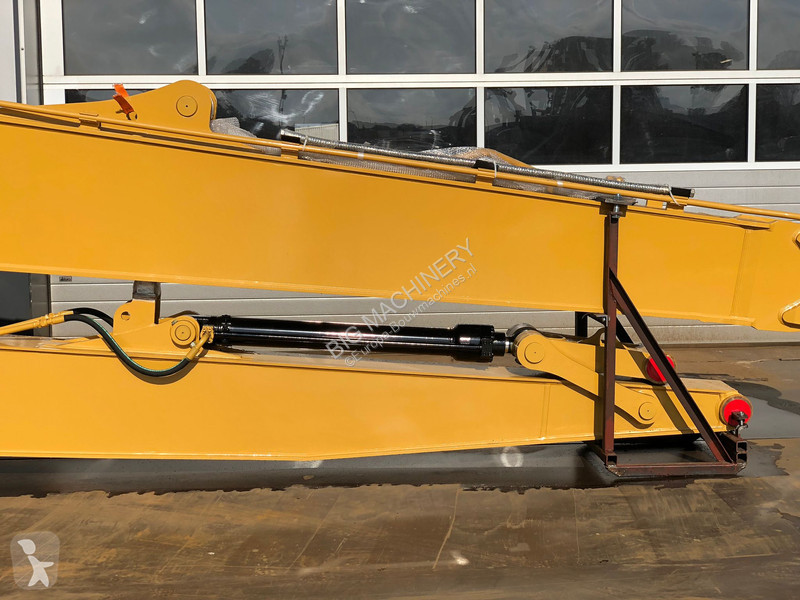 Aanbouwstukken voor bouwmachines Caterpillar...