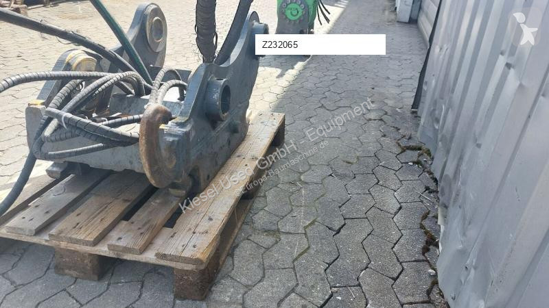 تجهيزات الأشغال العمومية Doosan Attache rapide...