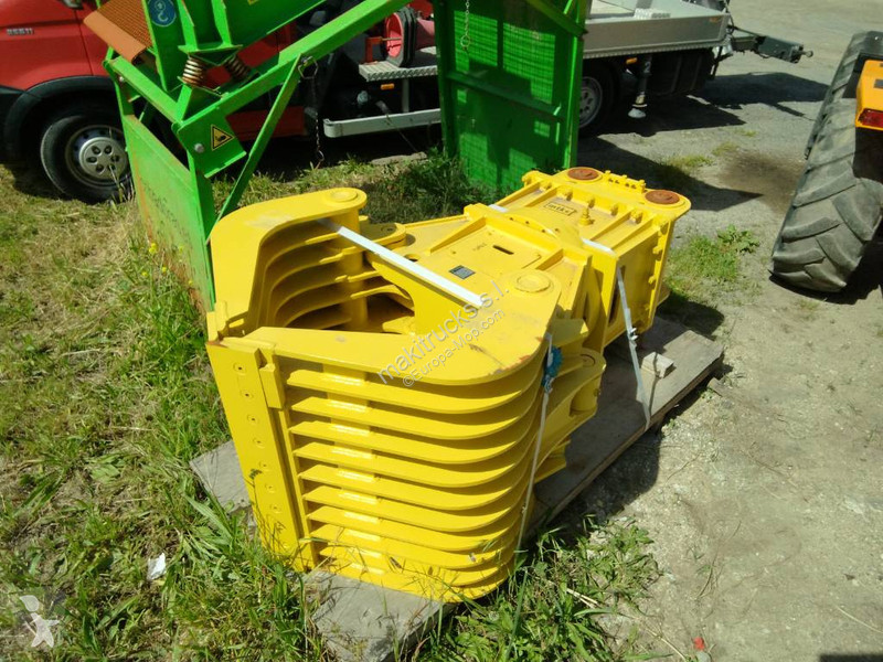 Equipamientos maquinaria OP  PINZA ESCOLLERA...