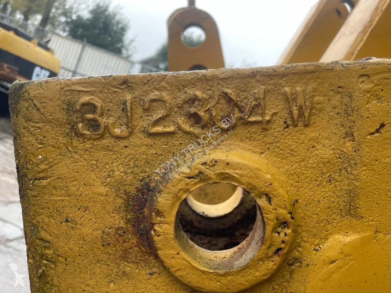 Equipamientos maquinaria OP Caterpillar Ripper...