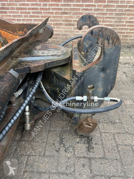 Aanbouwstukken voor bouwmachines  Kantelbak -...