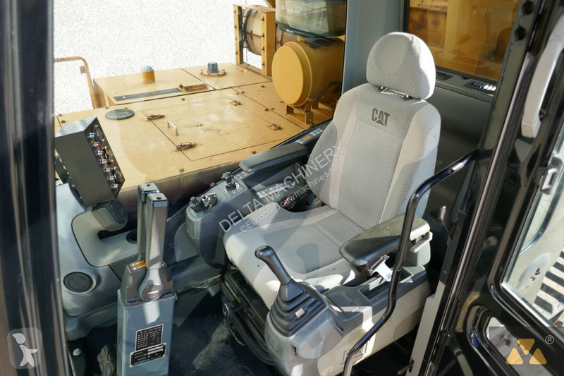 Sklápač Morooka MST2300VD