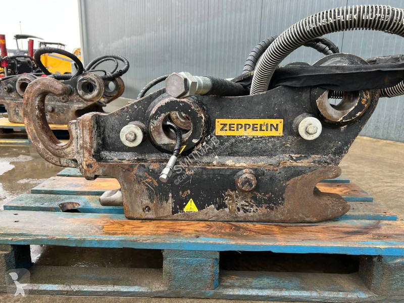 تجهيزات الأشغال العمومية Oilquick OQ70/55 - M322D