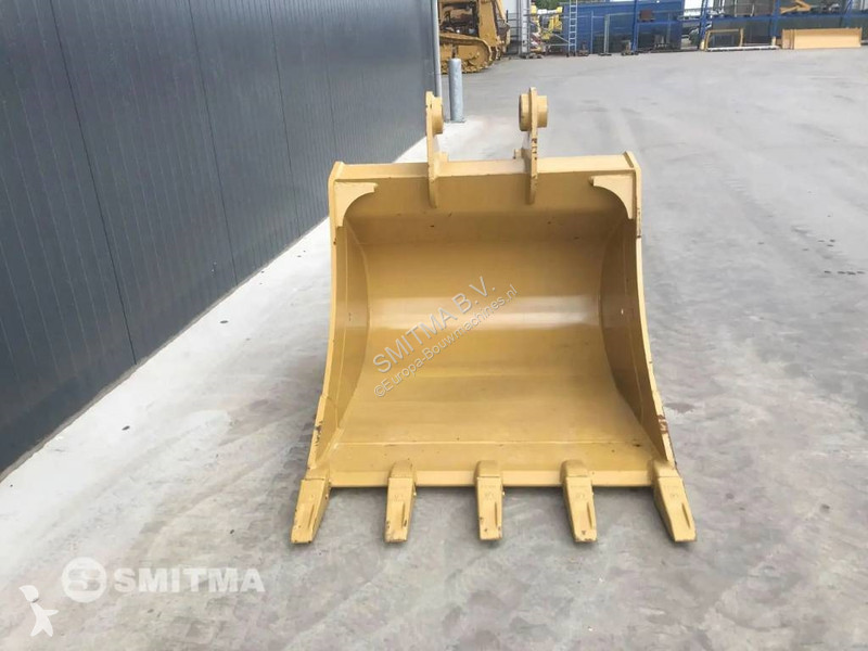 تجهيزات الأشغال العمومية Caterpillar D